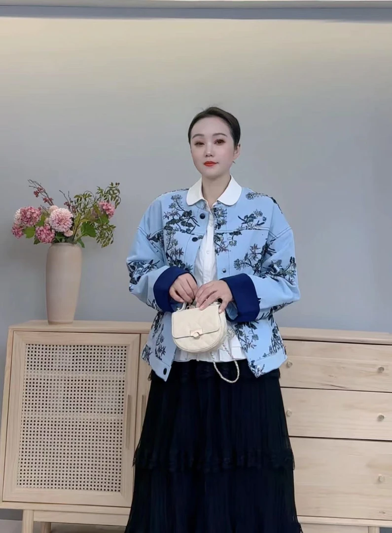 2025款春季高级感重工刺绣珠片新中式国潮风牛仔外套25-055