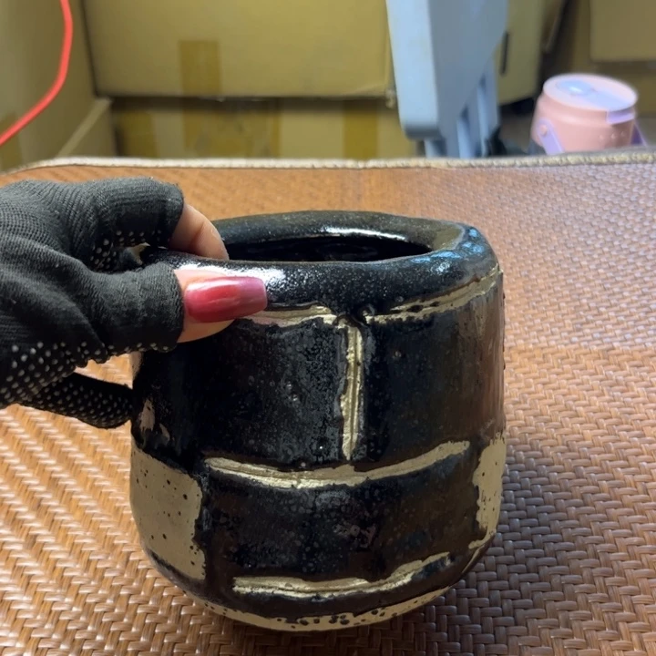 陶瓷艺术家的作品是一