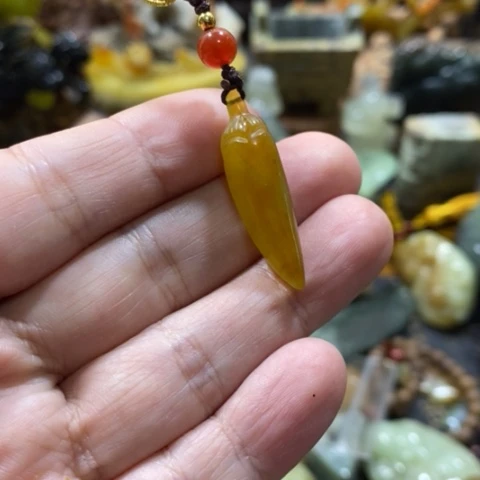 蛇纹石玉手把或挂件未镶嵌木****3