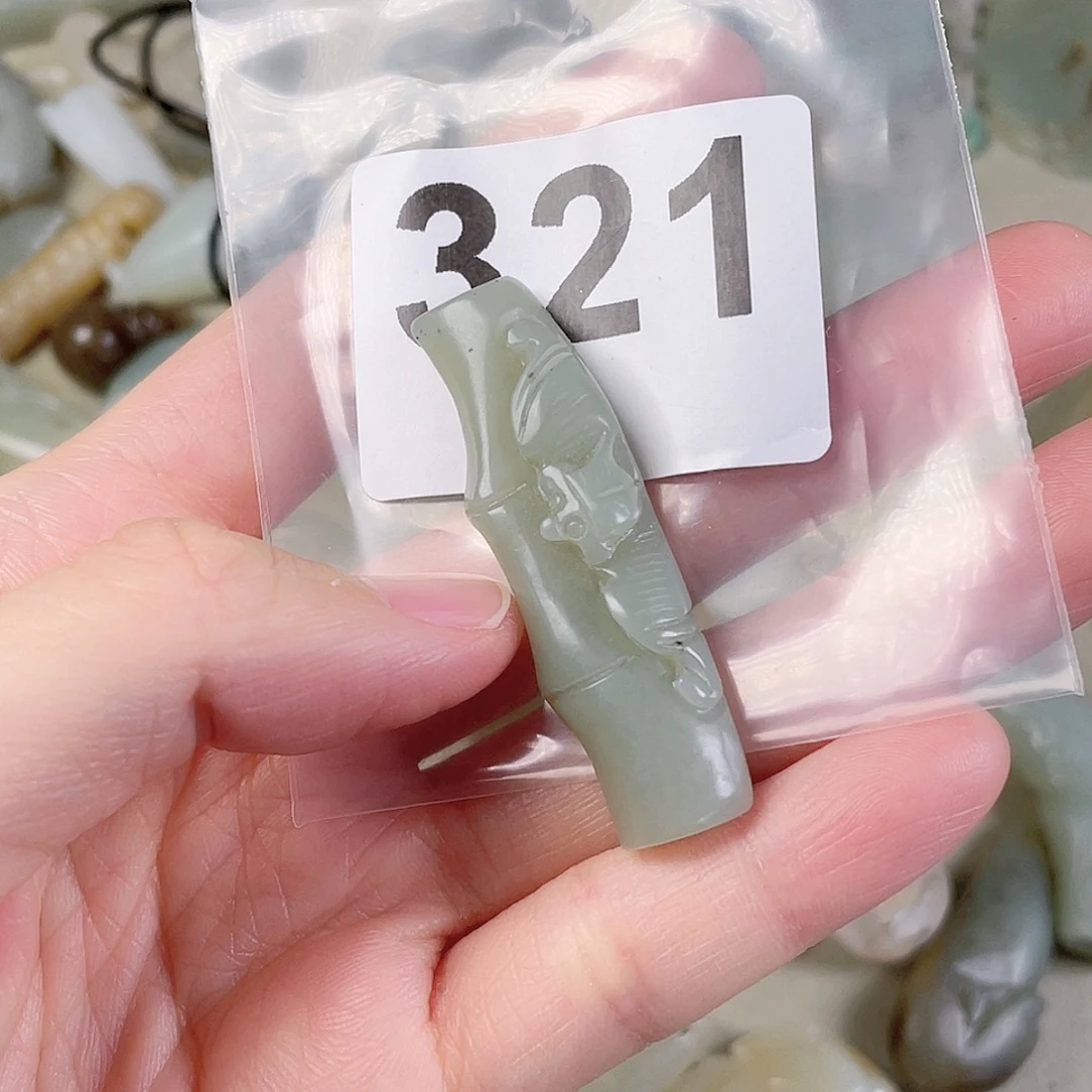 和田玉（糖玉）未镶嵌颈饰