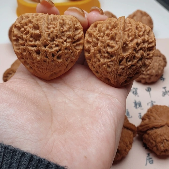 把件文玩核桃虎头王45