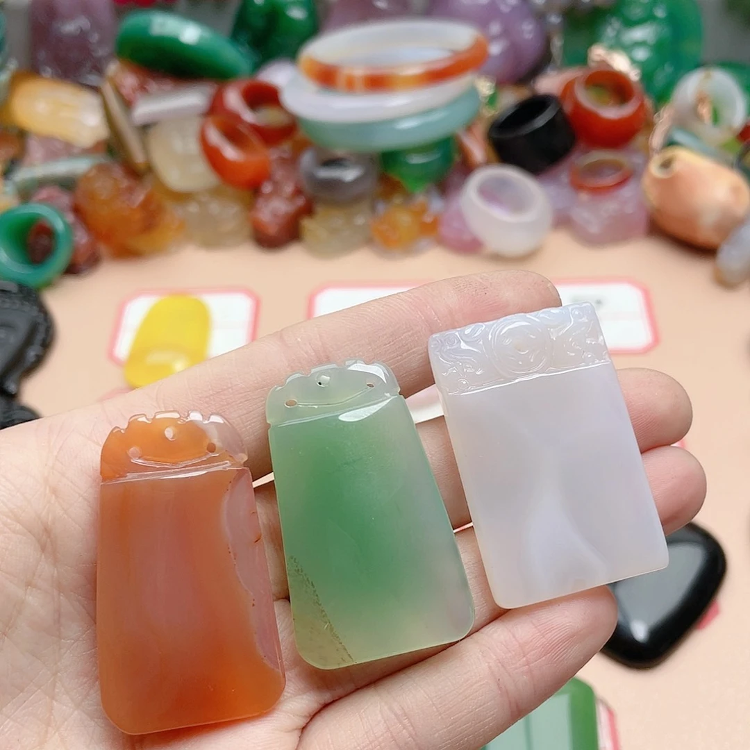 玛瑙/玉髓颈饰合金非****梅