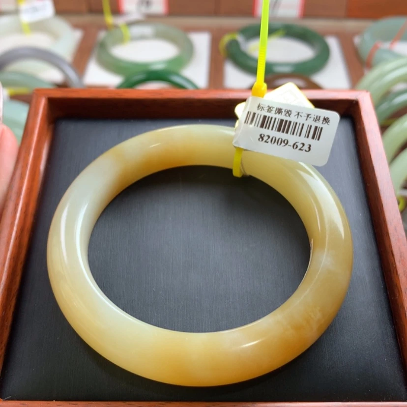 【闪购商品】和田玉手镯未镶嵌54