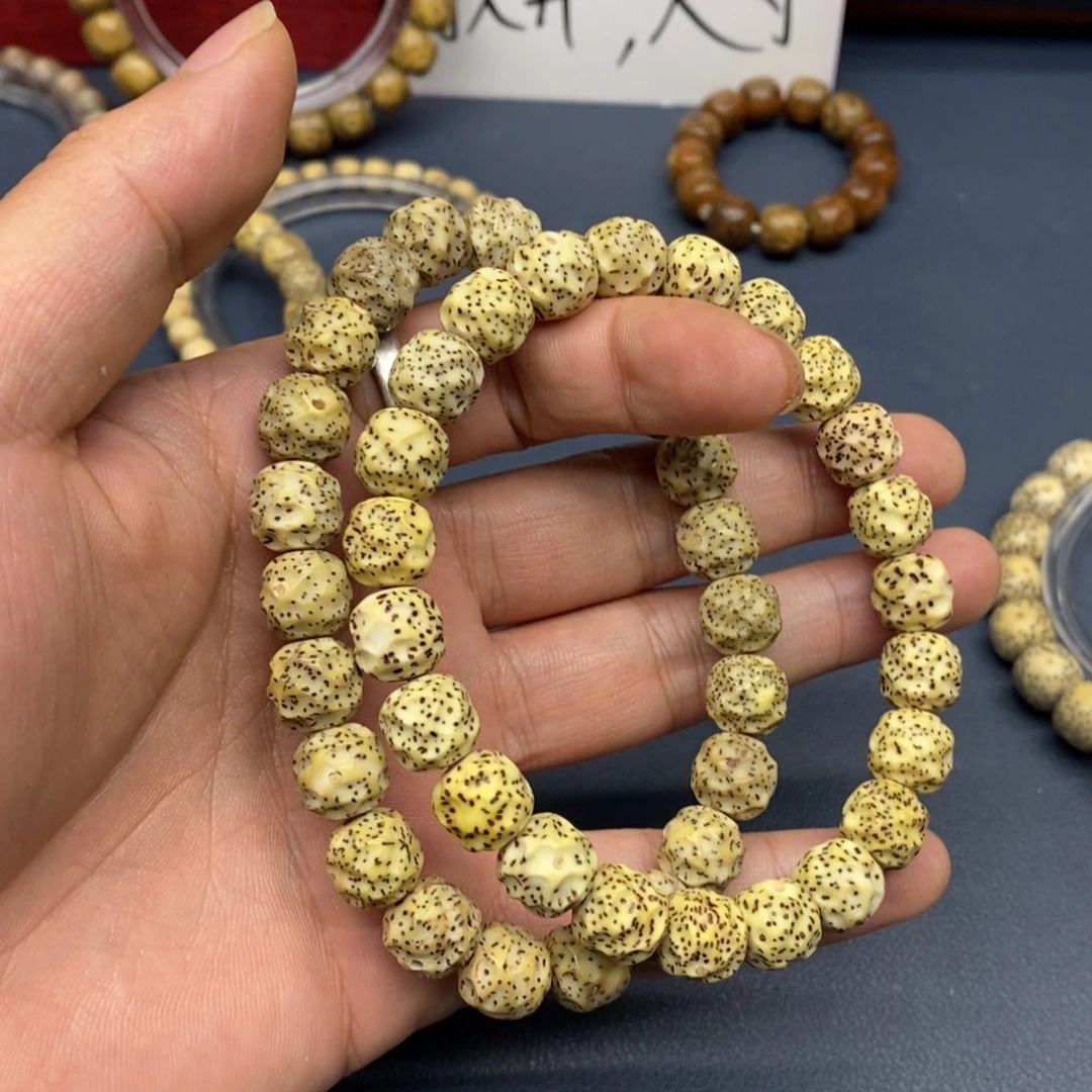 星月菩提手串鸡油黄无相10尺寸