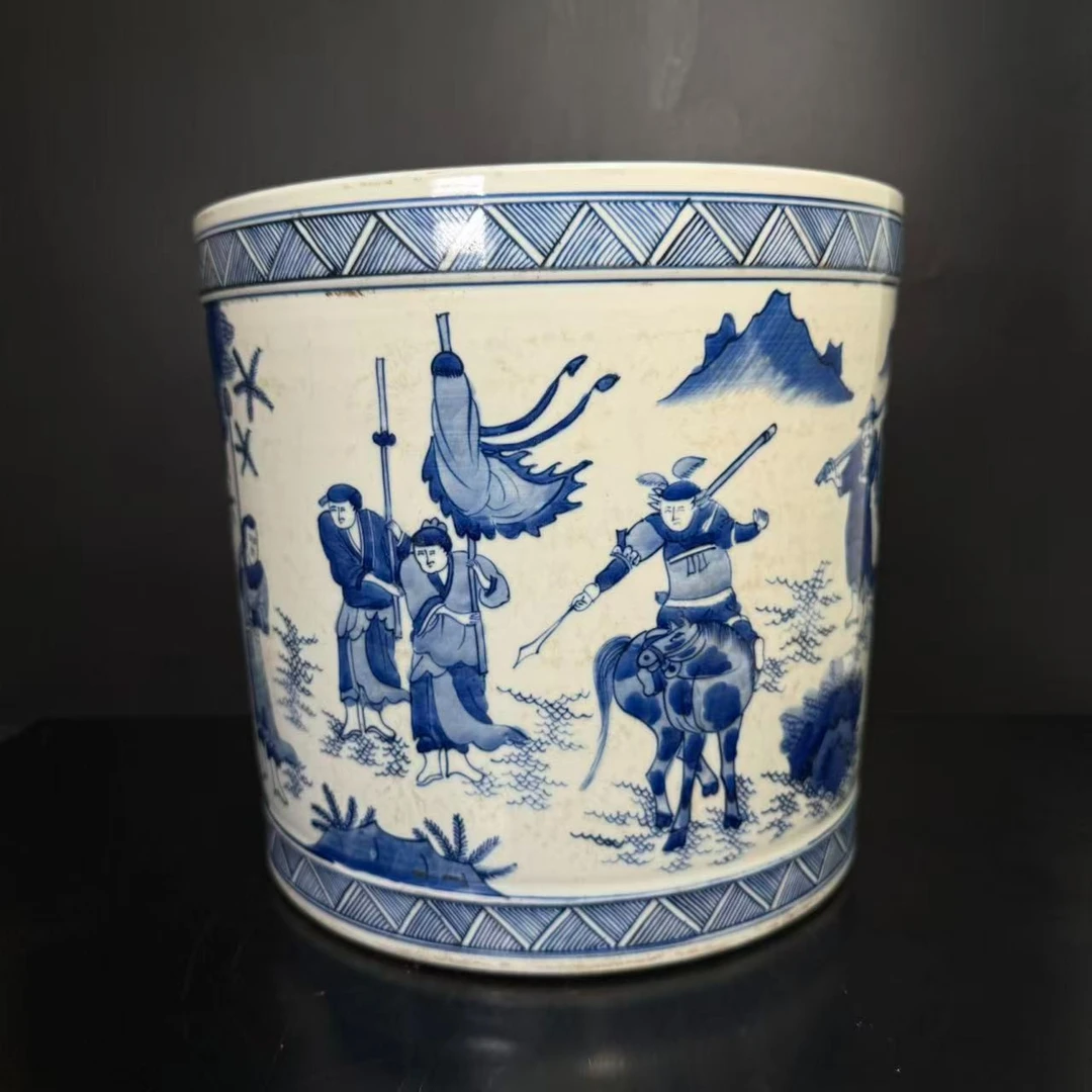 Lot59青花人物纹笔筒-康熙年制款H25cmD27-YC12080030001061