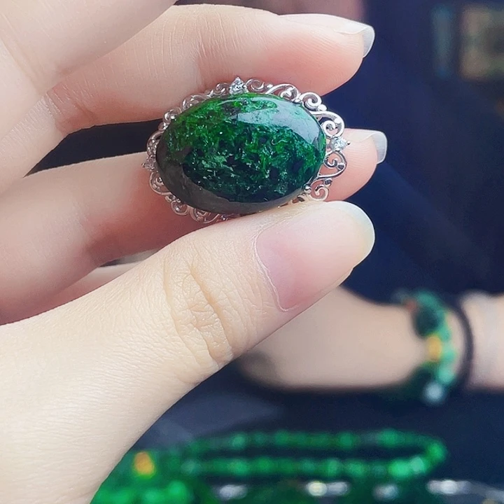 颈饰银S925镶嵌翡翠多样性