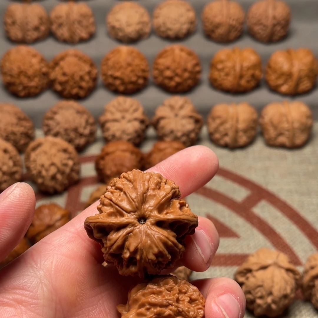 文玩核桃把件大*水39野磨盘