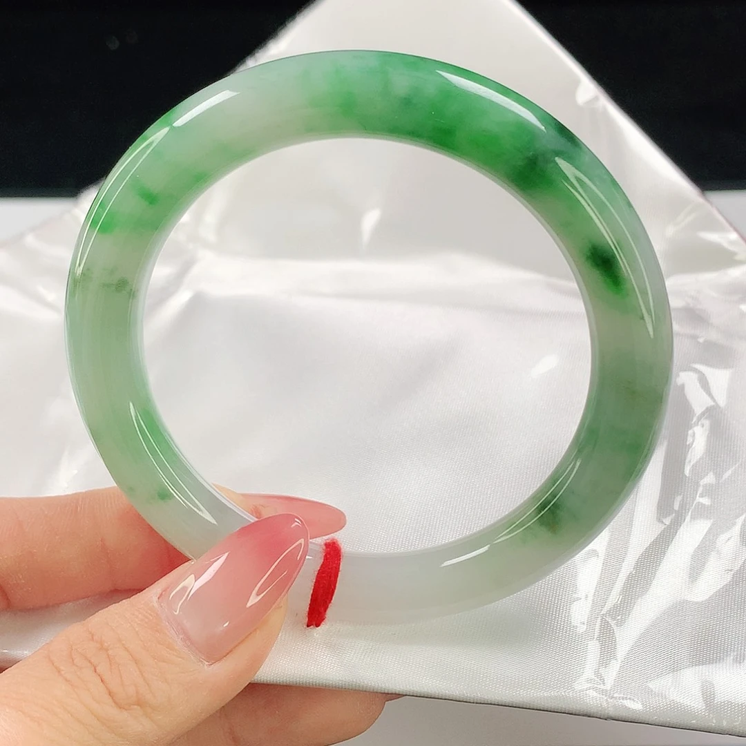翡翠手镯未镶嵌678翡翠