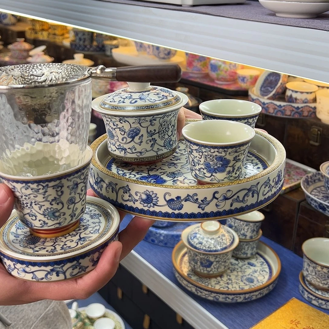 我们的目标是成为一个优秀的人