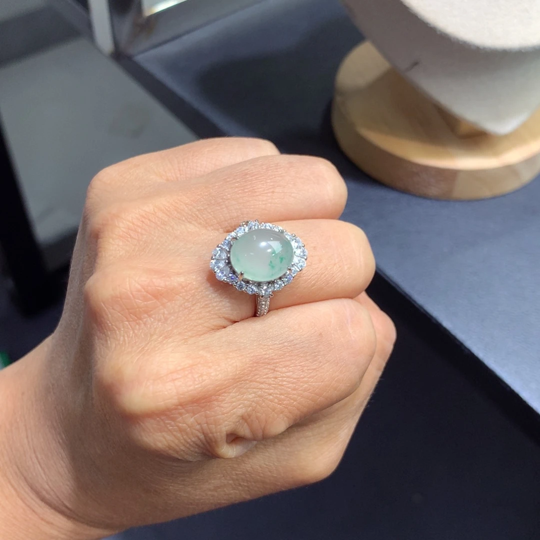 颈饰银S925镶嵌石英质玉（非洲翠）