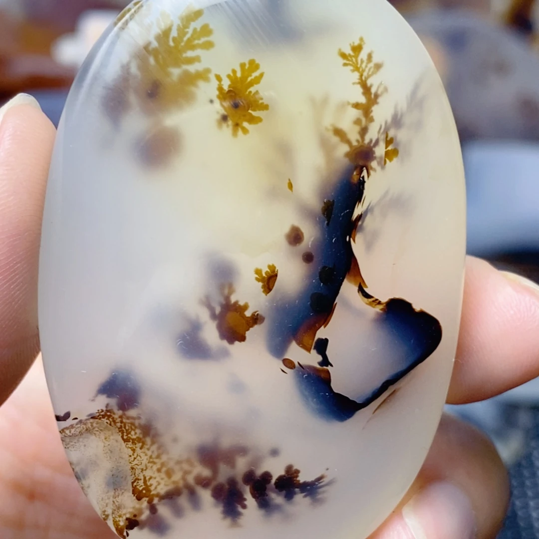 玛瑙/玉髓未镶嵌珠宝奇石