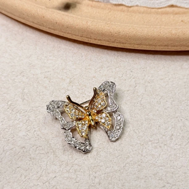 铜合金合成锆石胸针 【六六中古】孤品复古双色蝴蝶胸针th8255