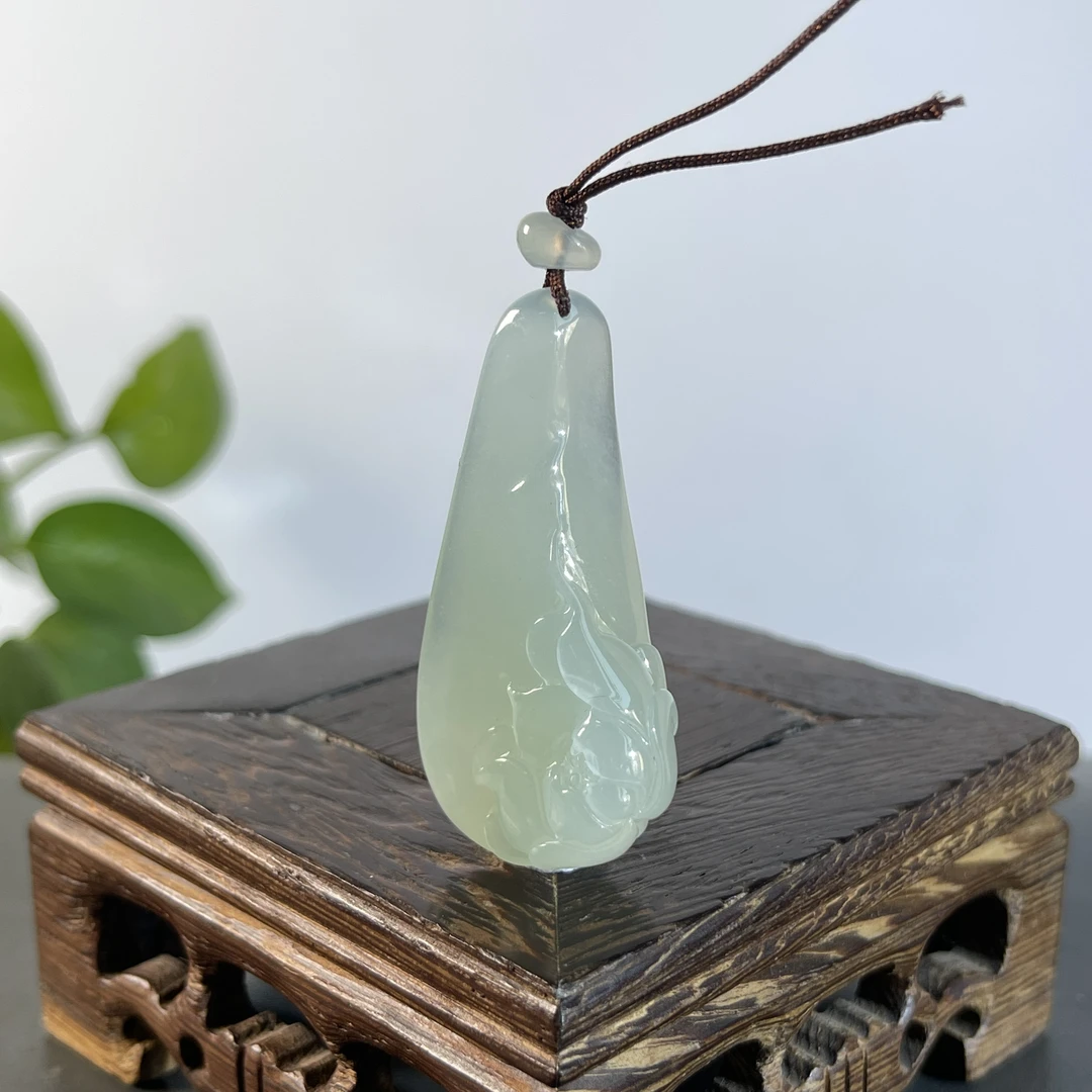 JYW29-140  天然翡翠缅甸A货 一品青莲