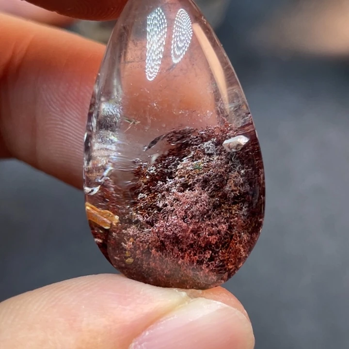 水晶颈饰未镶嵌顶****?