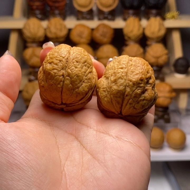 文玩核桃吊坠41方尊Y62