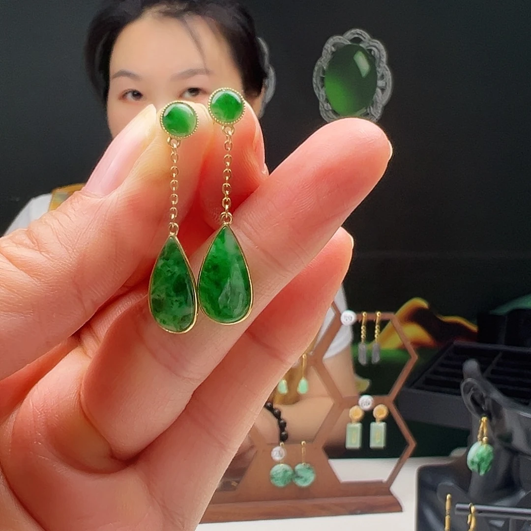 翡翠18K金镶嵌耳饰天然翡翠