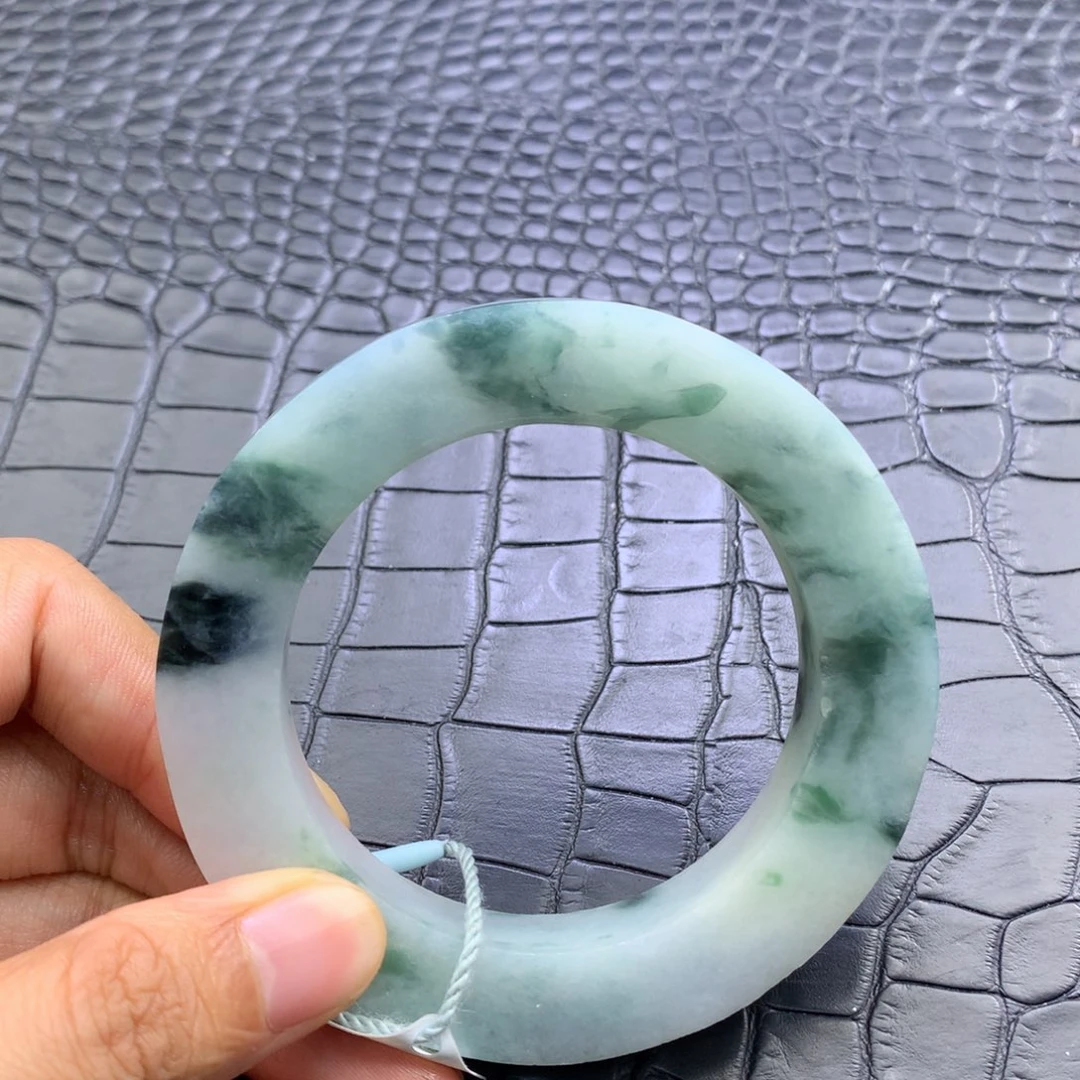 定制翡翠未镶嵌翡翠手镯