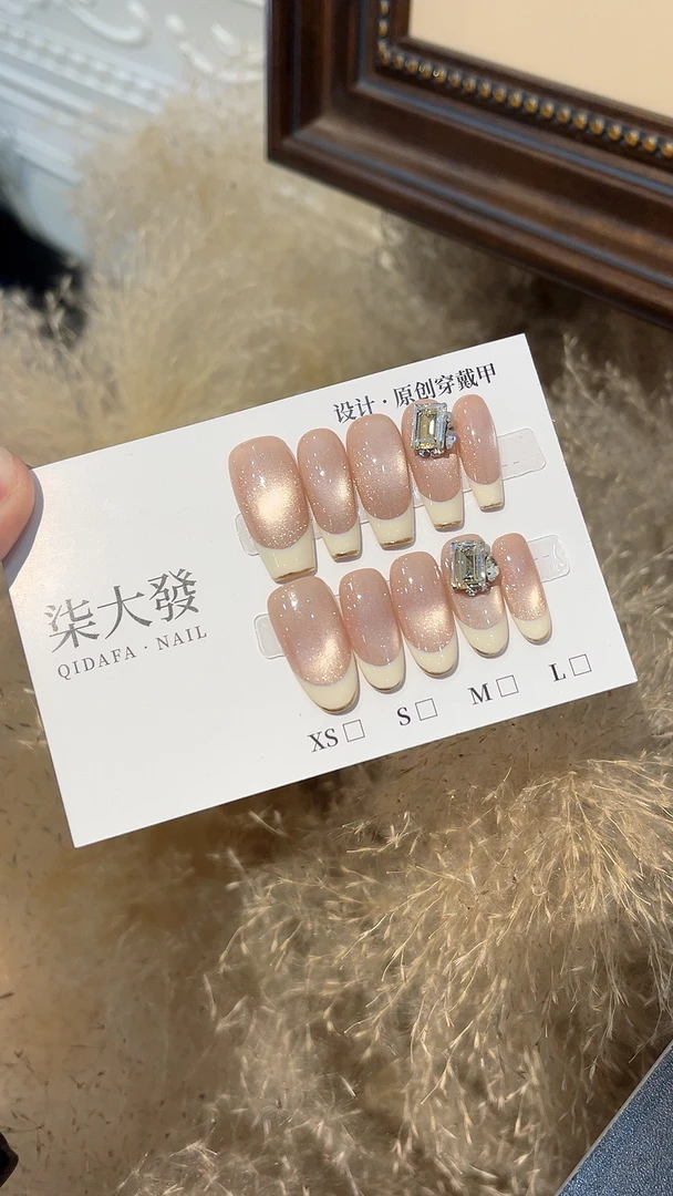 【雅典娜】张呼呼纯手工穿戴甲夏日清透美甲