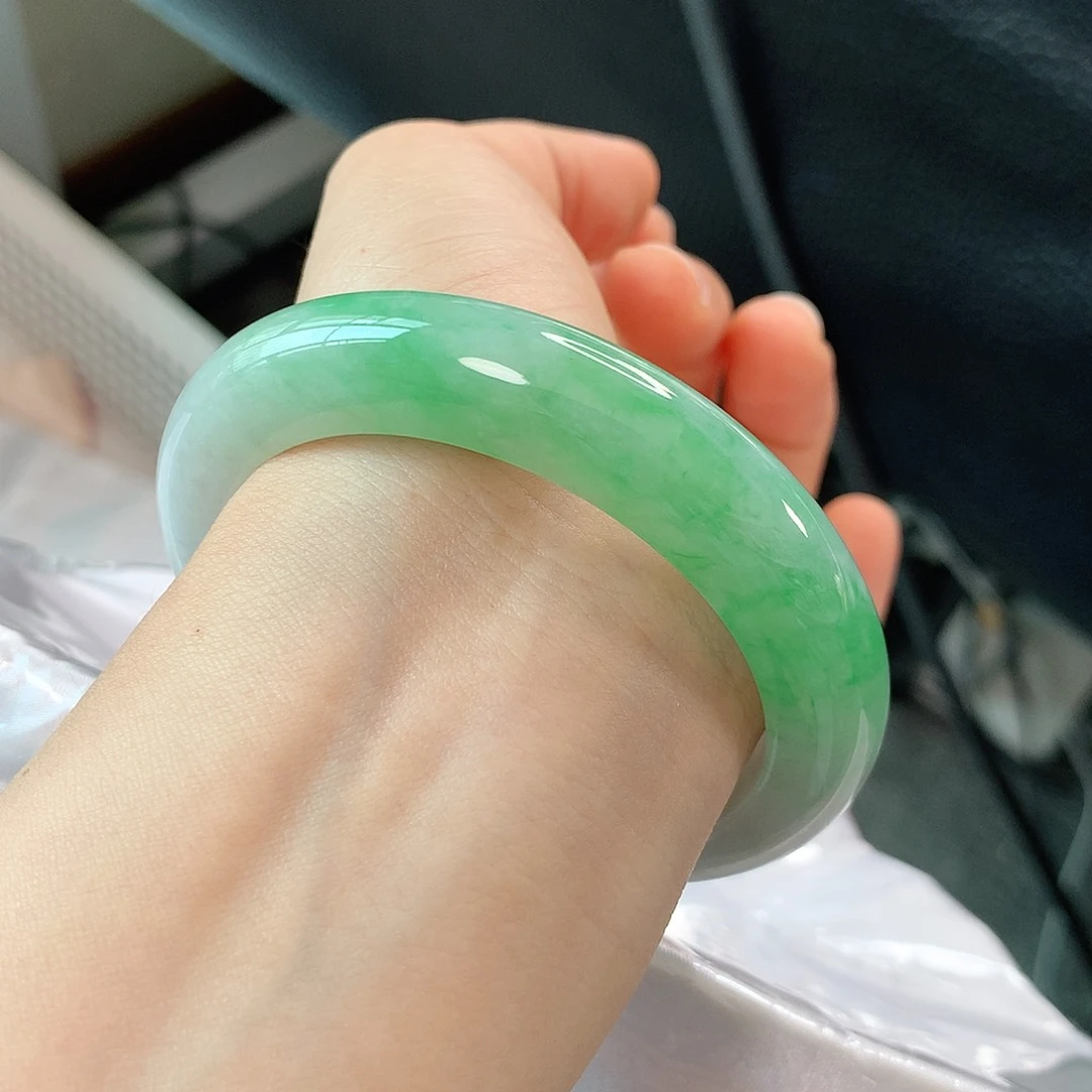 翡翠手镯未镶嵌 正圈①②⑨