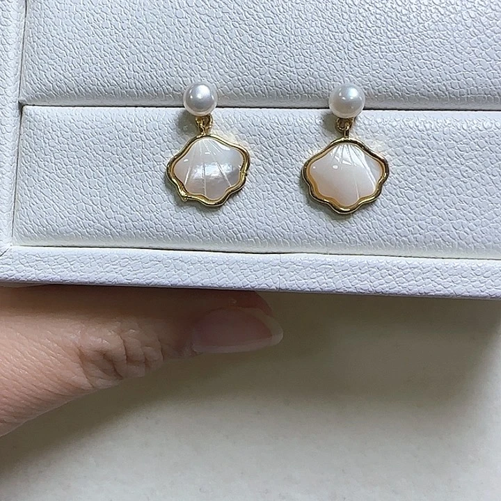 淡水珍珠耳饰合金