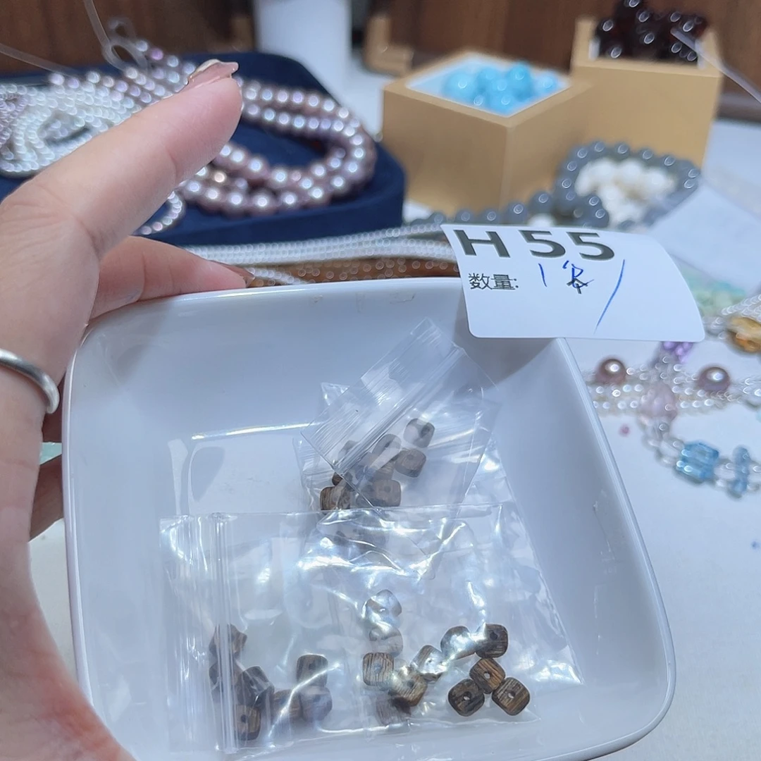 未镶嵌水晶珠宝半成品G55。