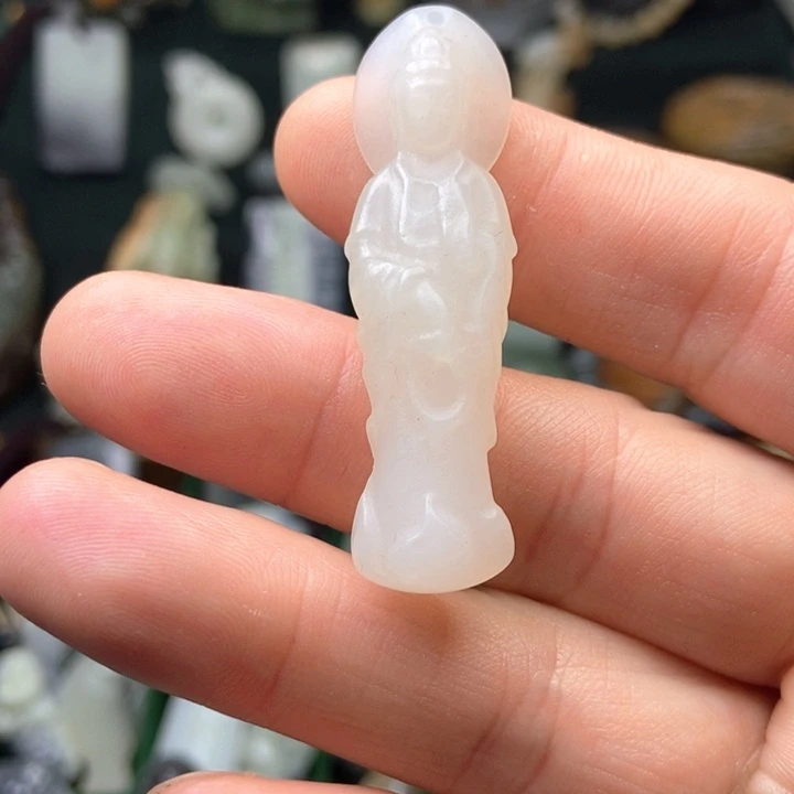 和田玉未镶嵌颈饰