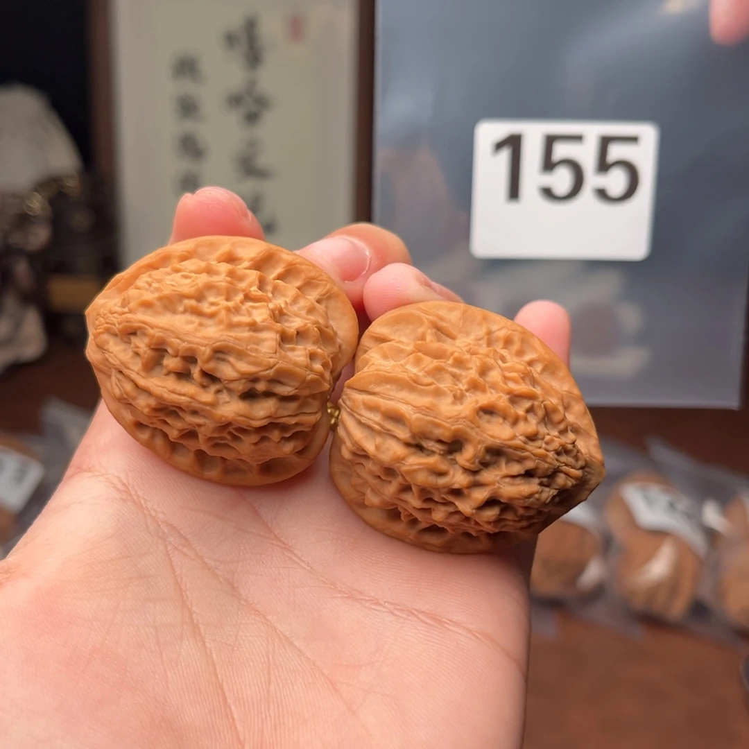 文玩核桃吊坠金牛全品37
