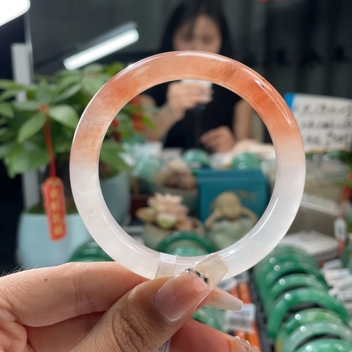 石英质玉手镯未镶嵌天然A货非洲翠手镯