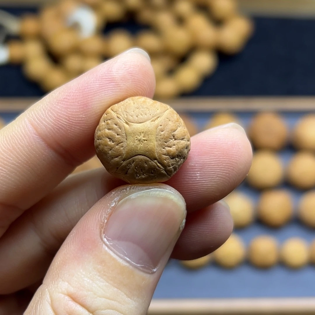 手串凤眼菩提18.8麒麟眼