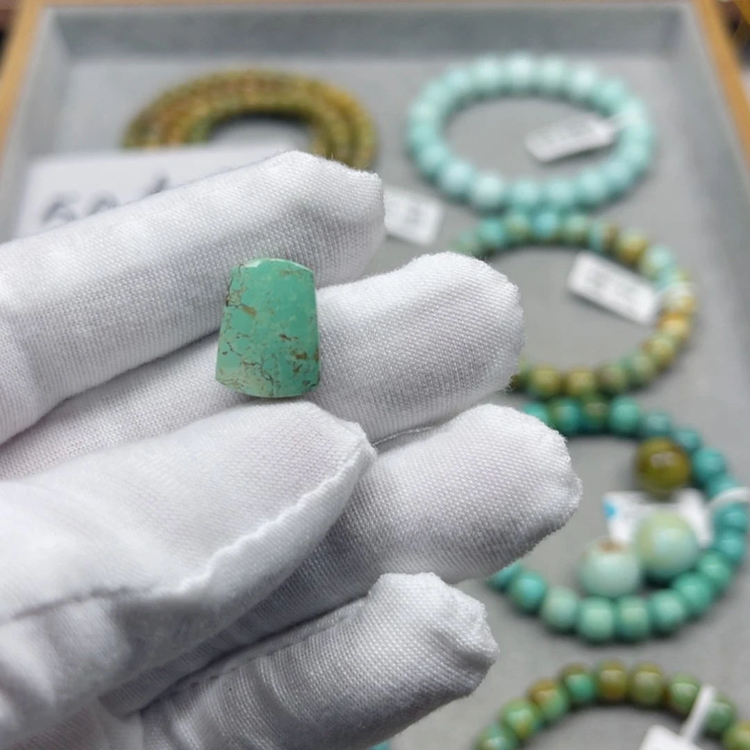 绿松石挂件未镶嵌