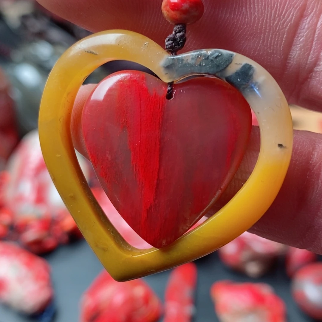 昌化鸡血石昌化鸡血石挂件