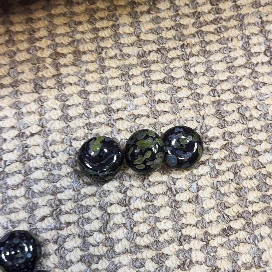 阿***紫梅花玉彩梅平安扣