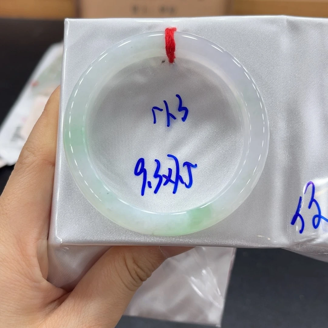 未镶嵌手镯翡翠翡翠