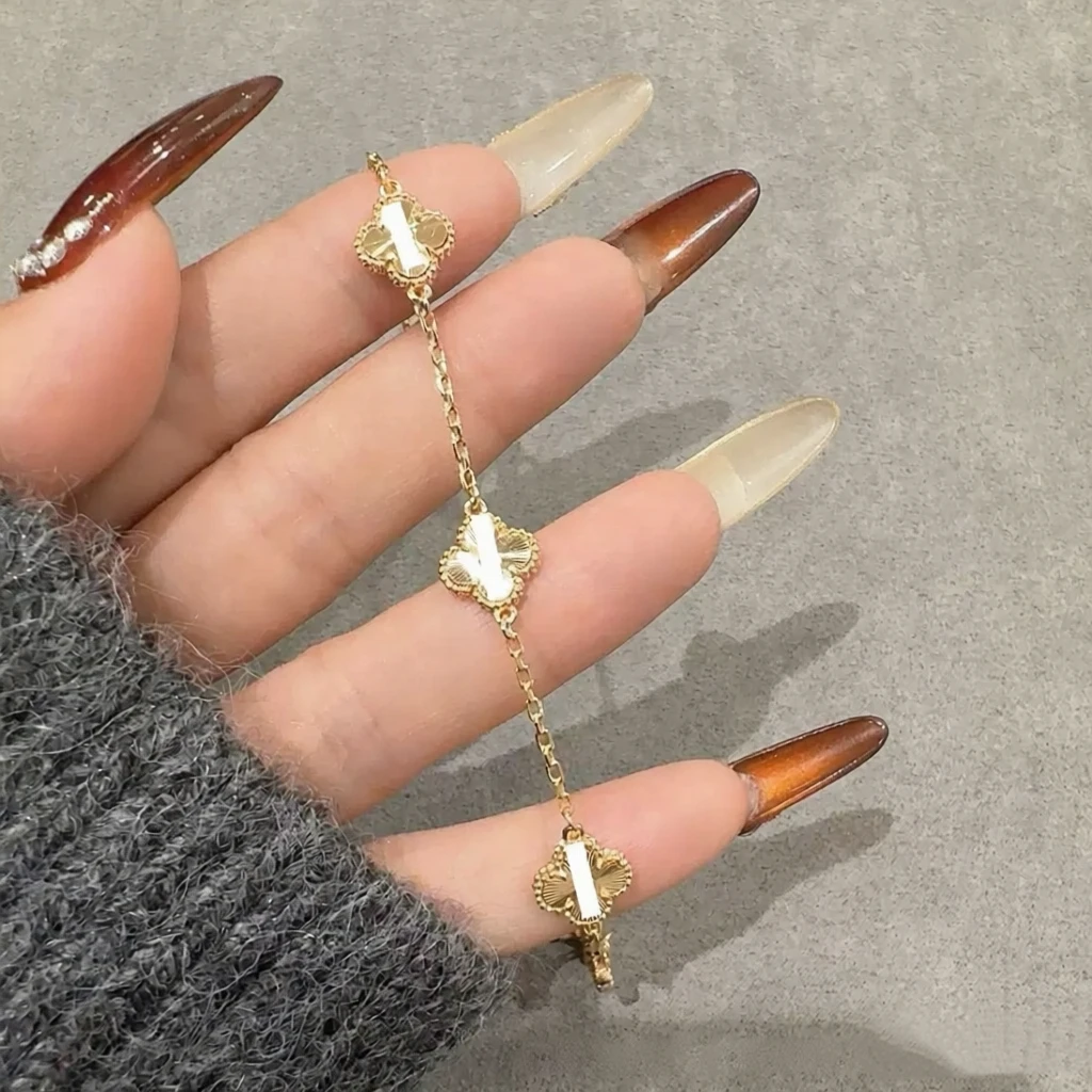 铜合金仿水晶手链 六花手链幸运草系列9M电镀18K时尚百搭红典款