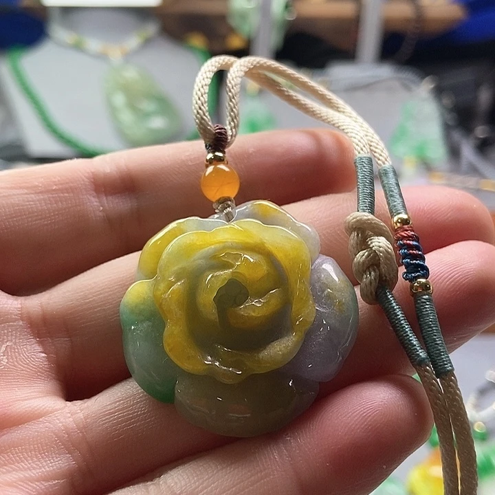 吊坠(赠链)未镶嵌翡翠