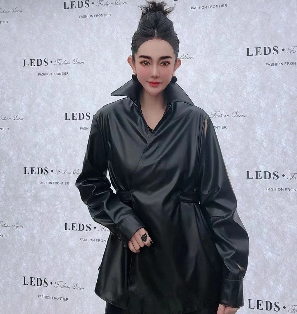 LEDS 25003（28218）冬季新款百搭酷飒风两色衬衫领收腰皮上衣