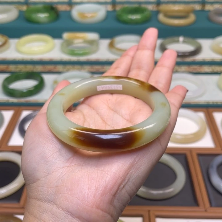 和田玉手镯未镶嵌55