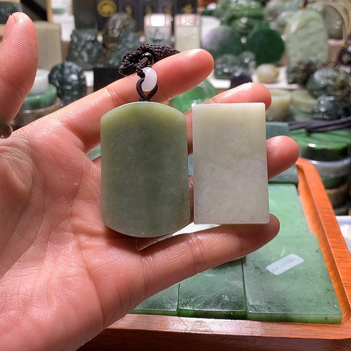 天***狼和田玉未镶嵌珠宝半成品