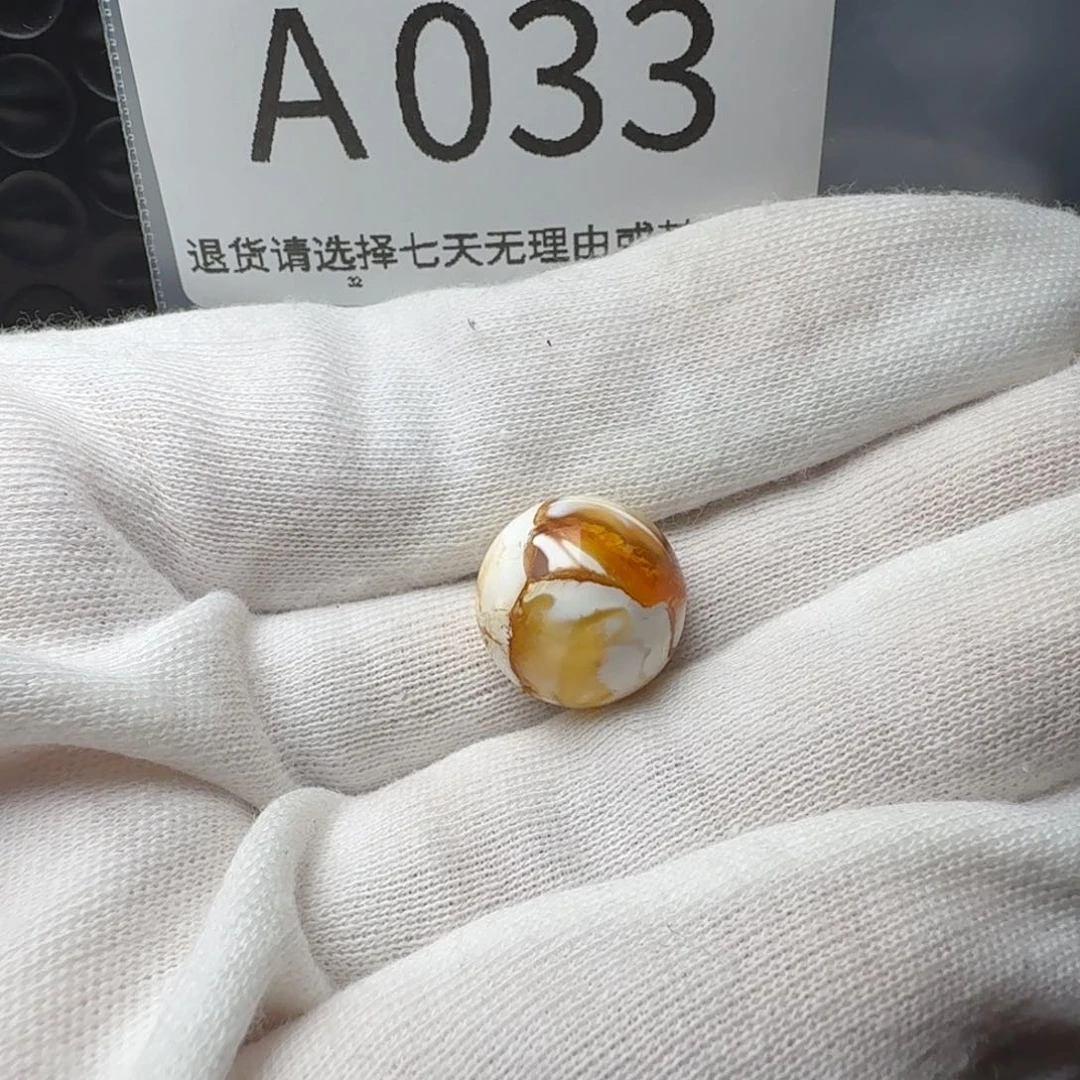 琥珀裸石未镶嵌爱****猪琥珀蜜蜡