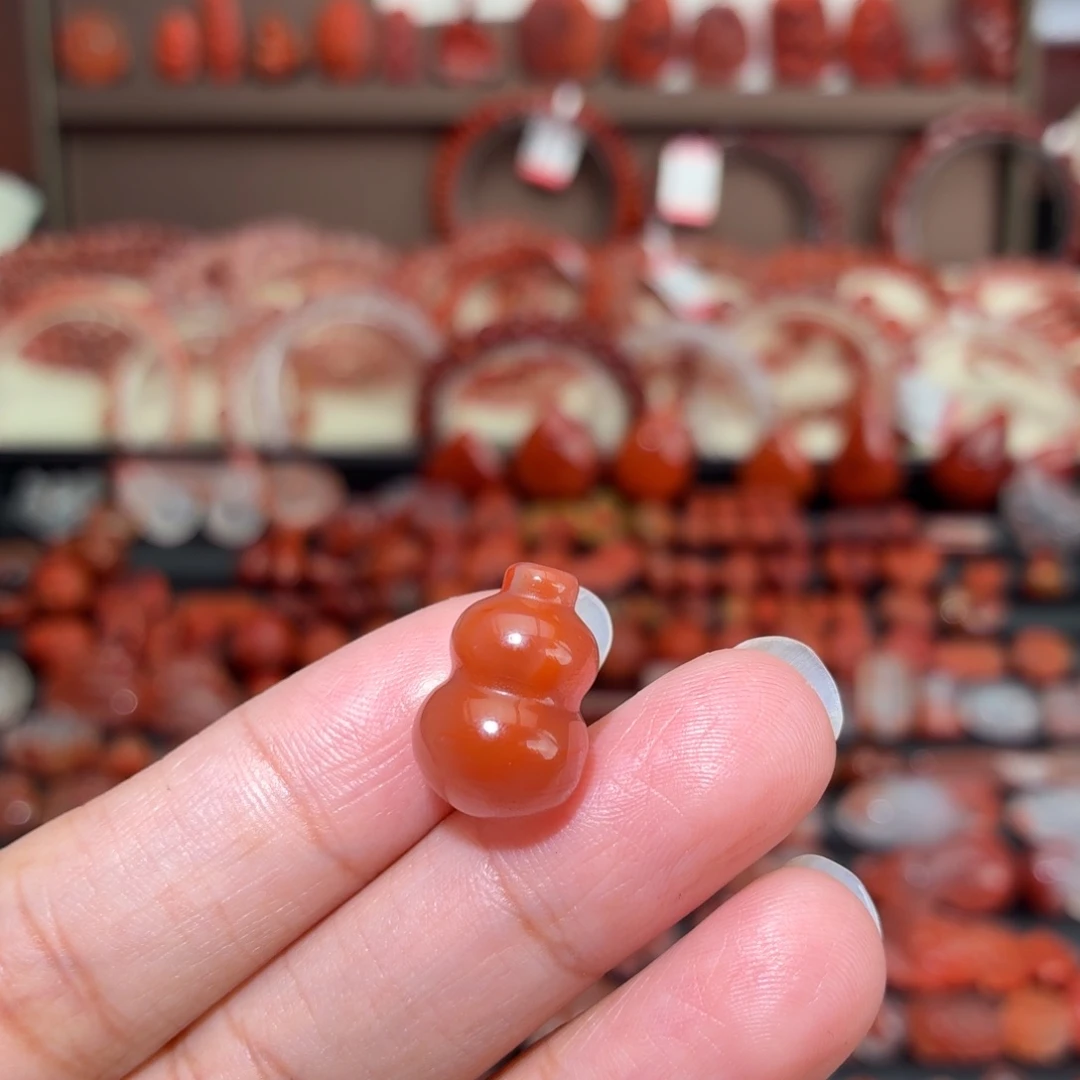 南红玛瑙未镶嵌颈饰胖葫芦