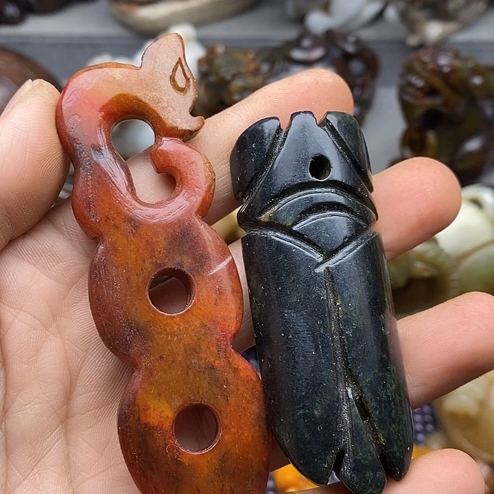 未镶嵌蛇纹石玉颈饰