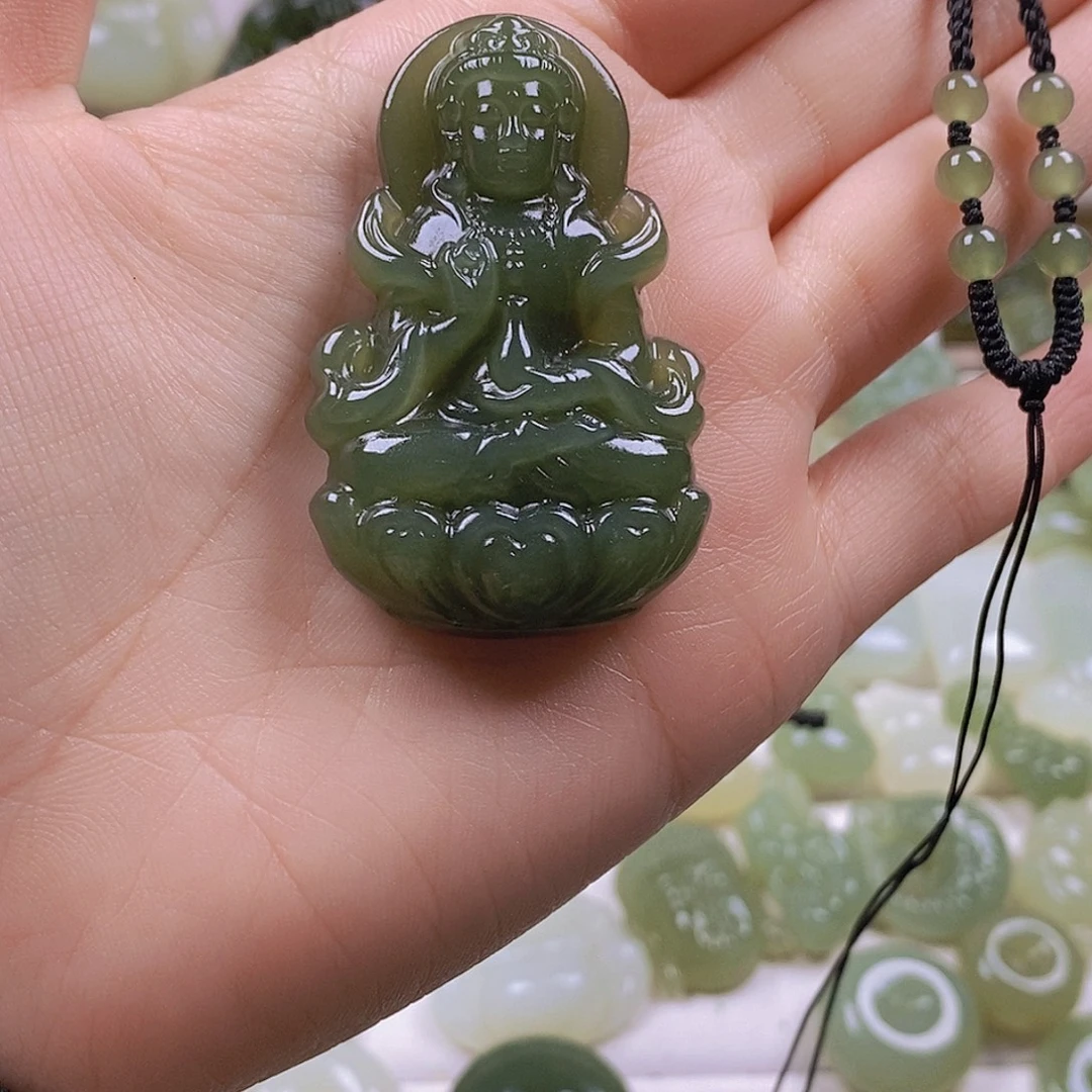 简***子和田玉未镶嵌颈饰