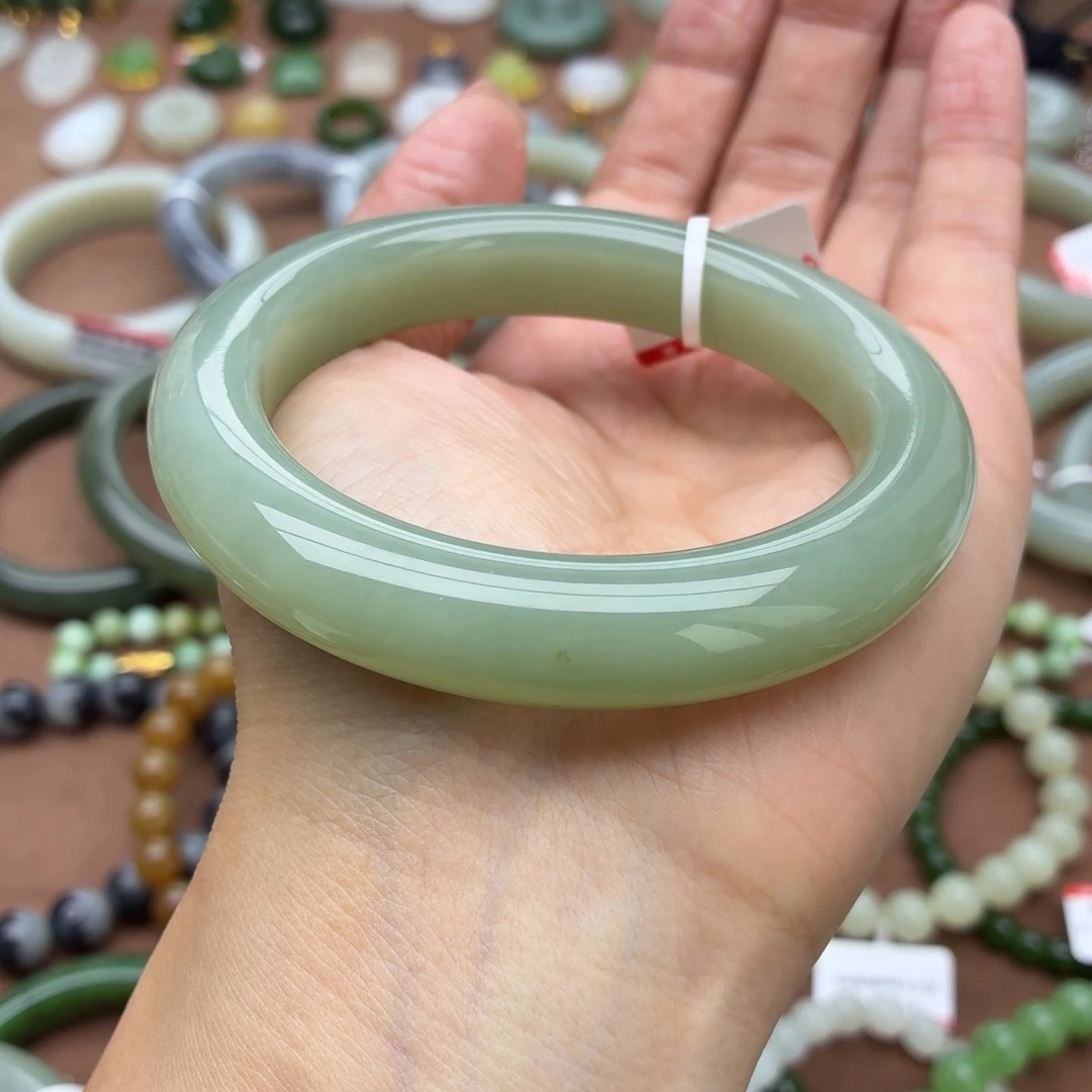 和田玉未镶嵌手镯卡58