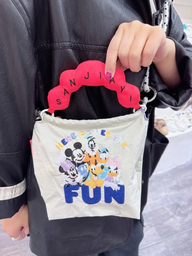 超百搭款春游斜挎包