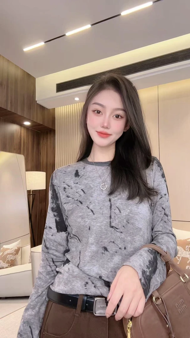 长袖扎染女休闲风圆领常规款T恤套头重工ins时尚