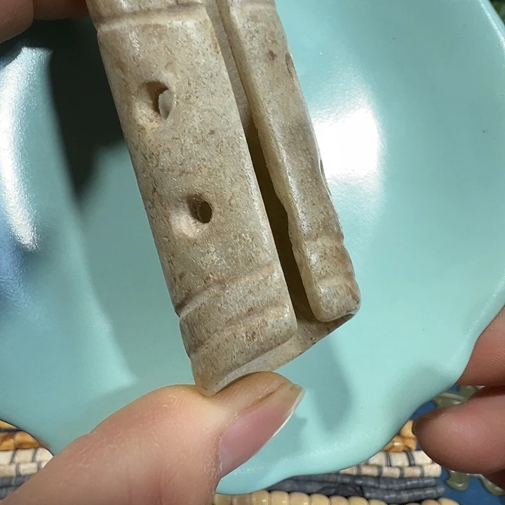 透闪石质玉未镶嵌挂件