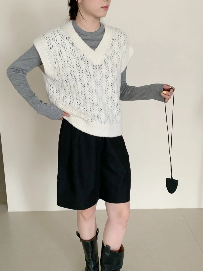 【DUODUO 659965】V领坎肩极简风毛针织衫设计感学院风休闲宽松型