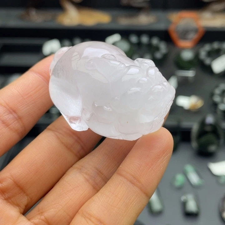 水晶颈饰未镶嵌白兔毛貔貅定制