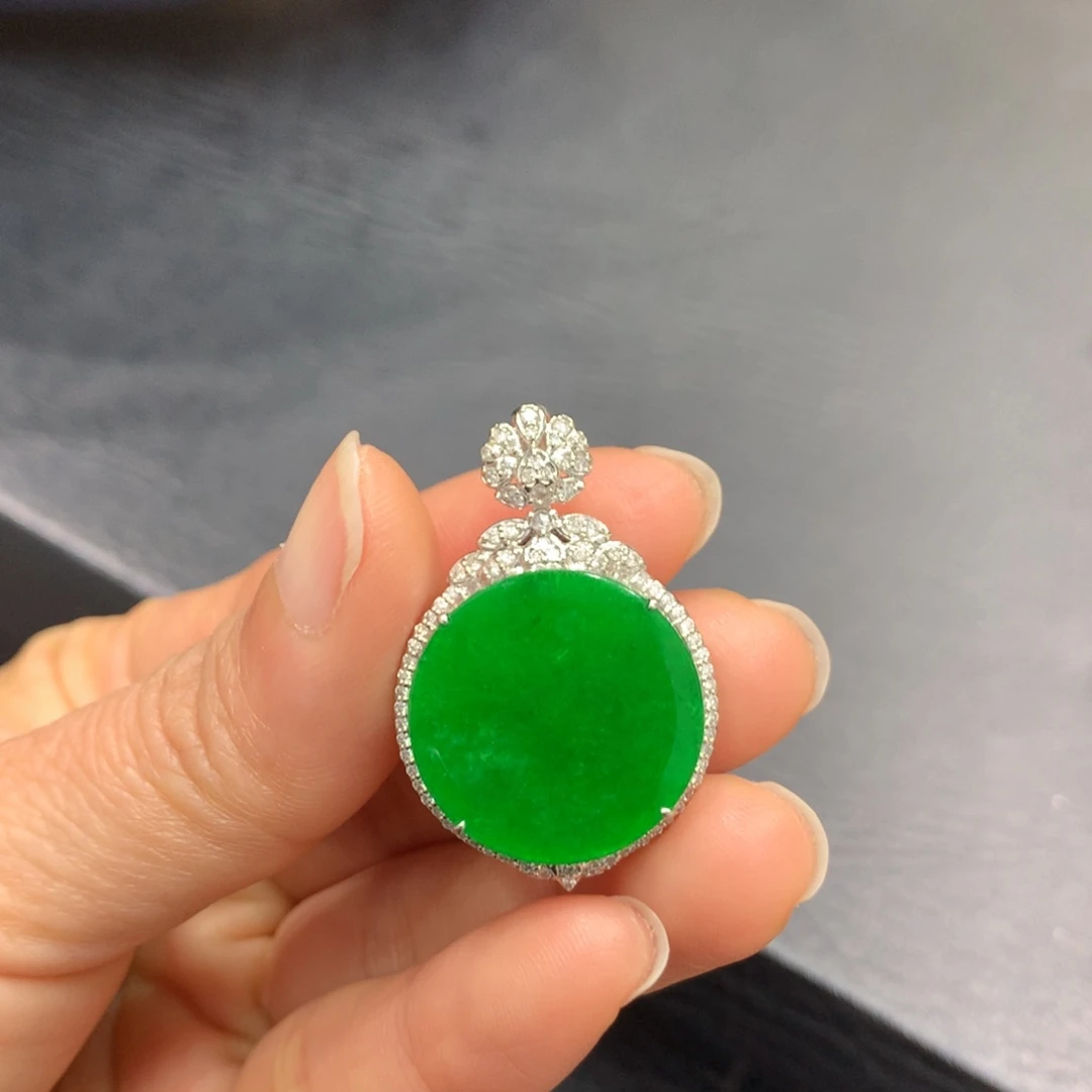 翡翠18K金镶嵌吊坠(不含链)