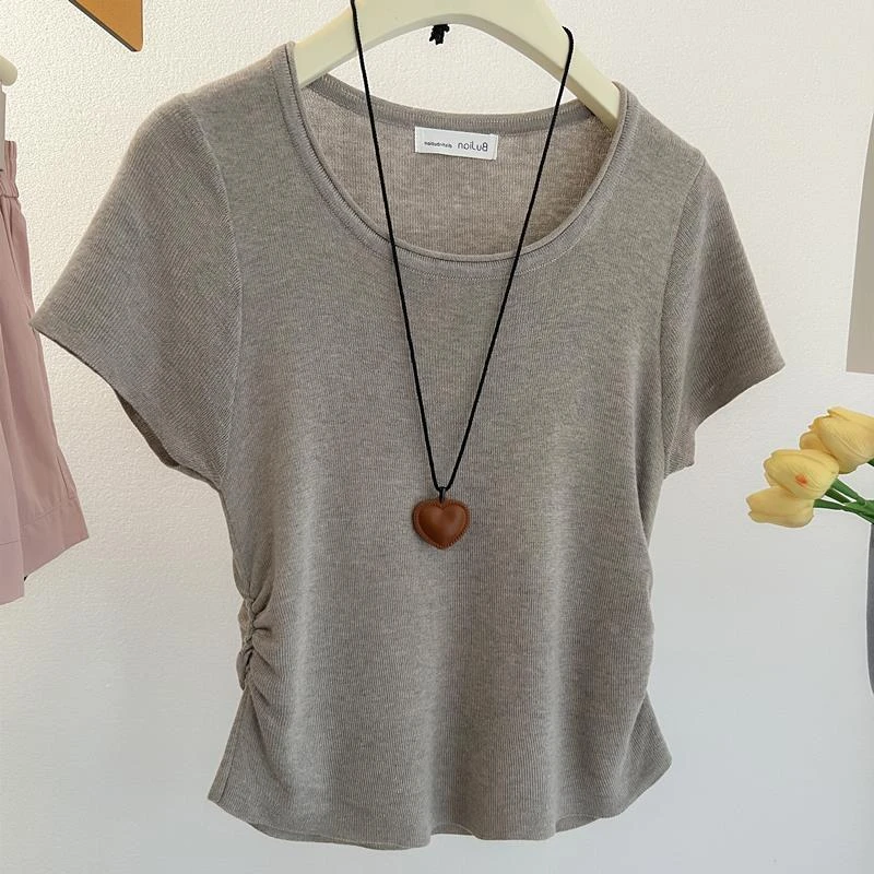 燕麦色miu系圆领褶皱收腰冰丝针织短袖T恤女夏季绝美小众修身上衣